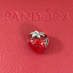 Pandora Seeded Strawberry Fruit Charm S925 sterling silver with box